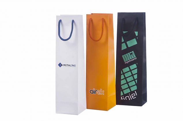 K�sintehdyt pullokassit omalal painatuksella