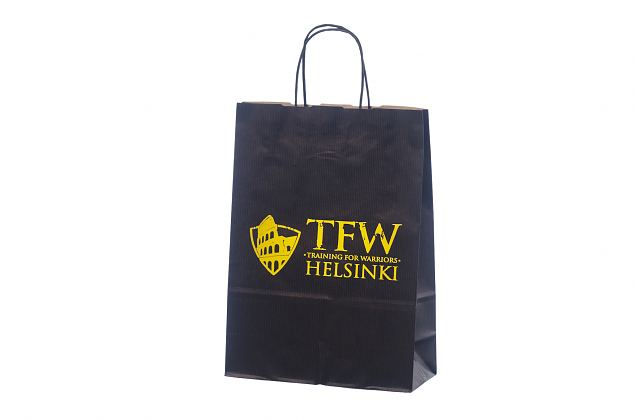 Mustat paperikassit yrityksen logolla. Minimitilausm��r� omalla painatuksella on 50 kappaletta. 