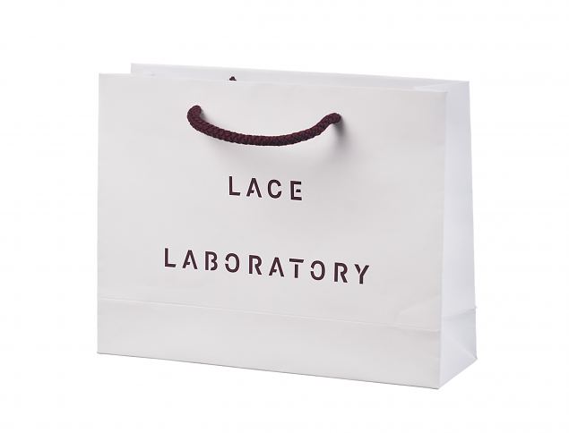 Hyvin suunniteltu ja tyylik�s luksuskassi. Minimitilausm��r� omalla painatuksella on 50 kappaletta