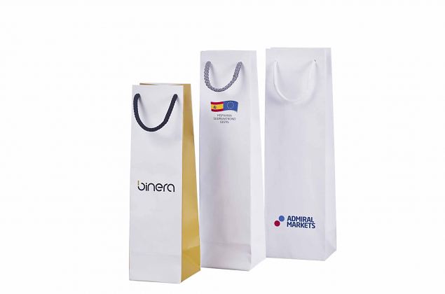 ny�rik�densijalliset k�sintehdyt pullokassit logolla 