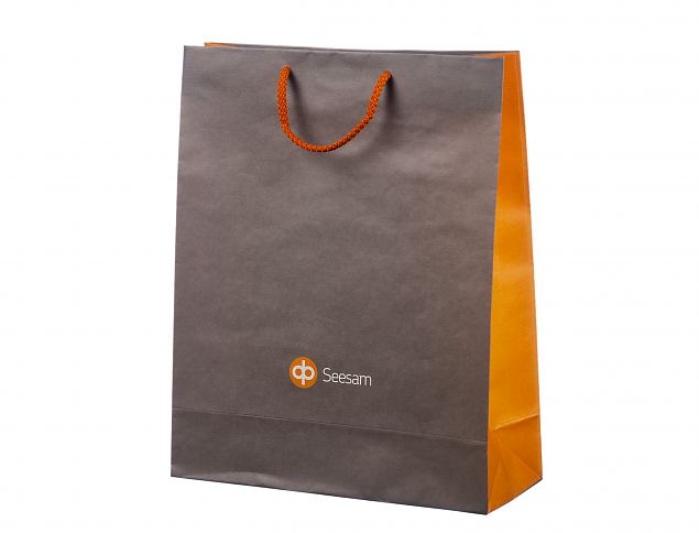 Slitesterk og solid eksklusiv papirpose. Gratis frakt til Norge. Kan tilpasses med selvvalgt logot