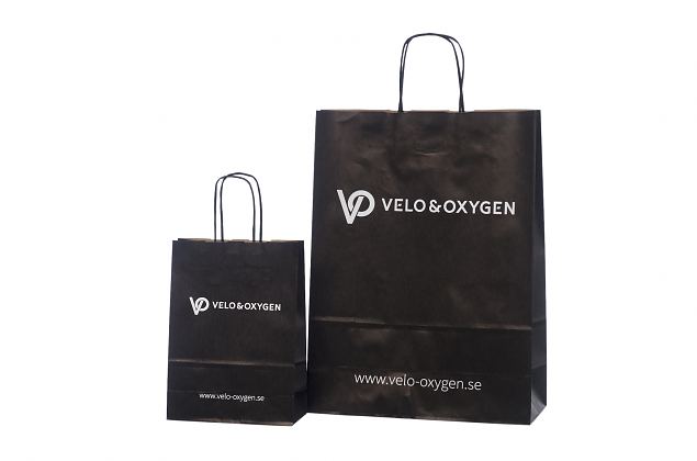 V�ldesignade svarta papperskassar i h�llbar kvalitet. Minsta orderantal med personligt tryck �r ba