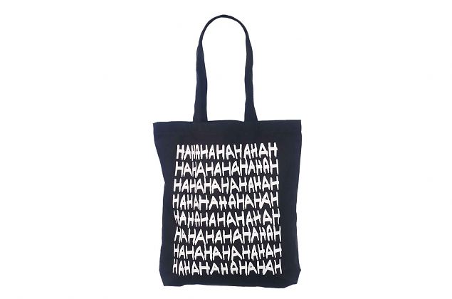 Must riidest kott on pikkade sangadega, mis v�imaldab kotti mugavalt kanda �le �la. Pakume k�ikide